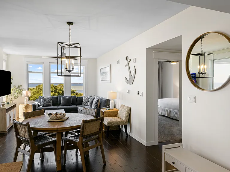 Light & Airy!