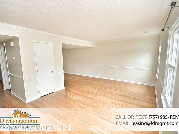 3rd image of 6 Penn Cir Unit C