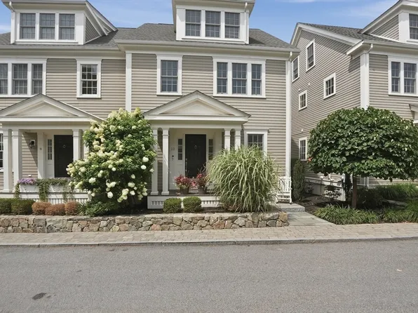 10 James Ln #10, Cohasset, MA 02025
