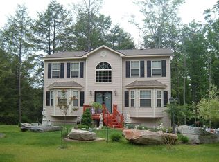 212 Old Sackett Rd, Rock Hill, NY 12775
