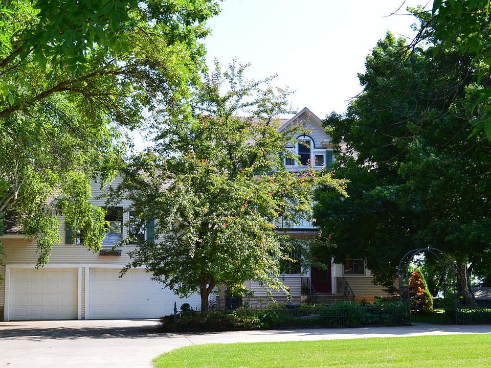 1st image of 9152 Lake Ave S