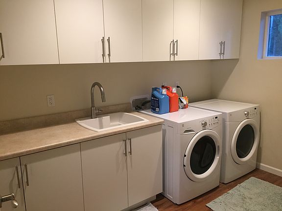 4th image of 492 E Clover Creek Dr