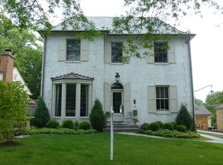 753 S Summit St, Barrington, IL 60010