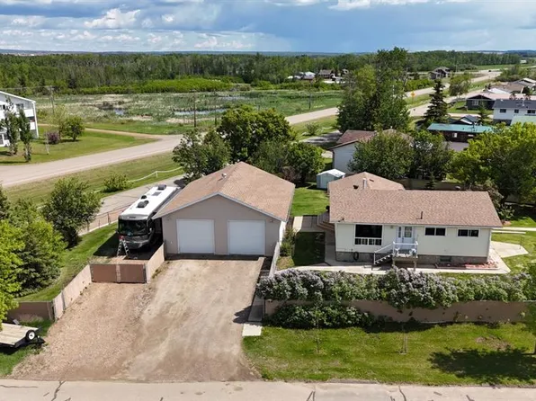920 5th Ave W, Hines Creek, AB T0H 2A0
