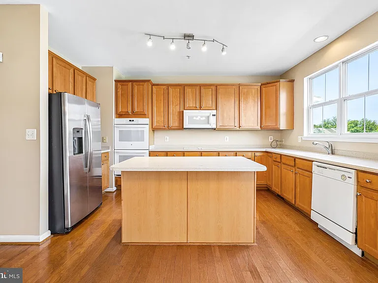 5522 Hartfield Ave — Photo 13