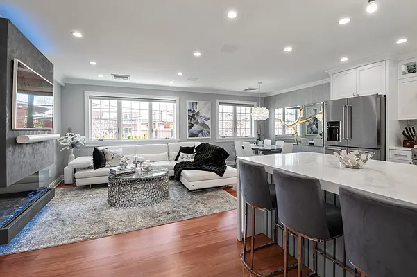 Sold by Realty Executives Today | media 10
