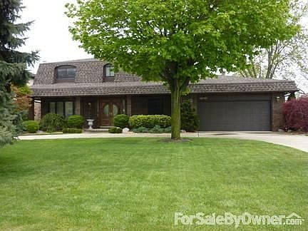 2nd image of 30939 N River Rd