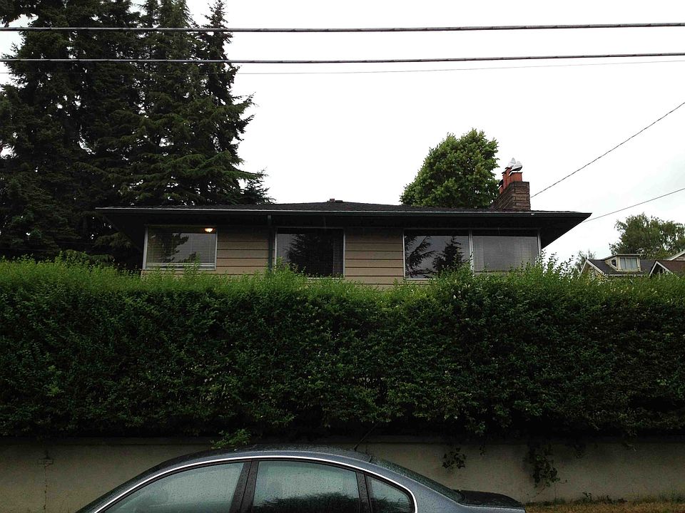 2nd image of 1915 NE 68th St