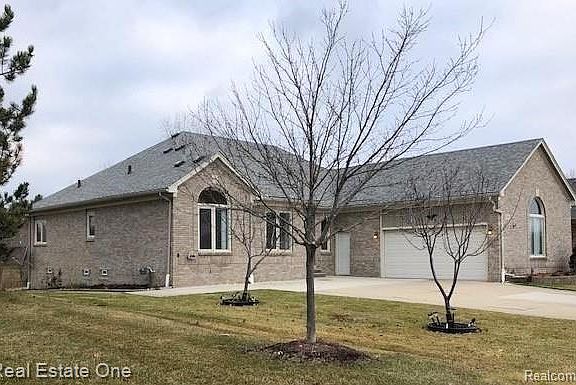 3rd image of 40497 Riverbend Dr