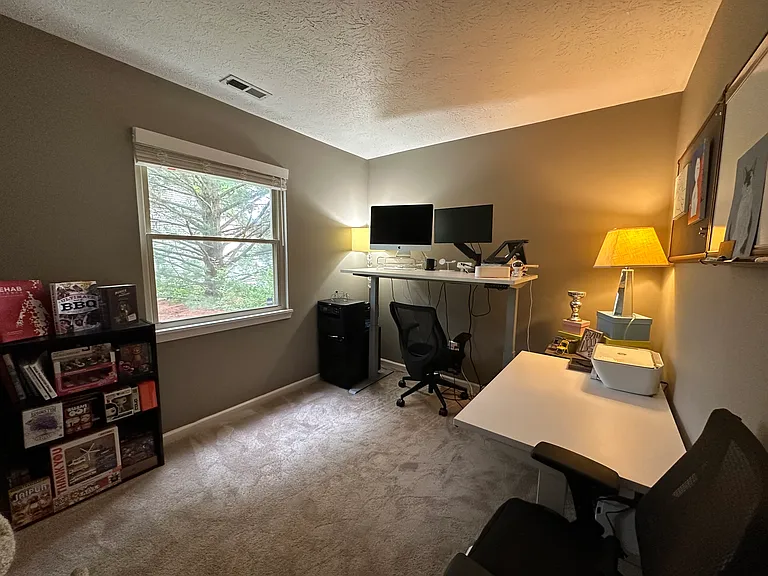 1121 N Briarwood Dr — Photo 22