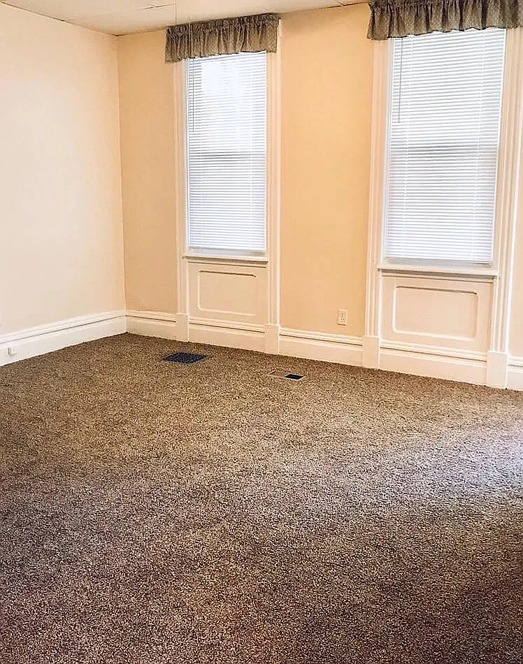2 bed, 1.5 bath, 1925 sqft, $1,275 — Photo 3