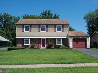 21 Parish Ln, Willingboro, NJ 08046