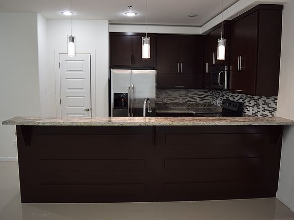 5th image of 1413 Keeton Ave Ste 27