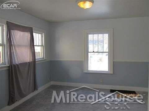 2nd image of 832 Clinton St