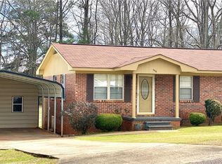 406 Fairwood Dr, Valley, AL 36854