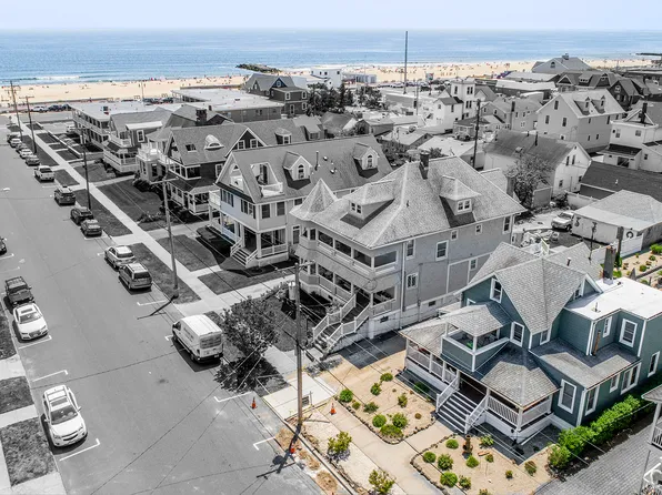 111 7th Ave #1, Belmar, NJ 07719