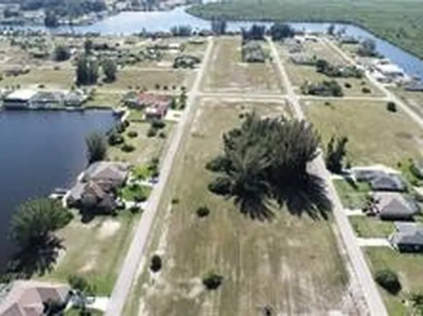 2815 NW 45th Pl, Cape Coral, FL 33993