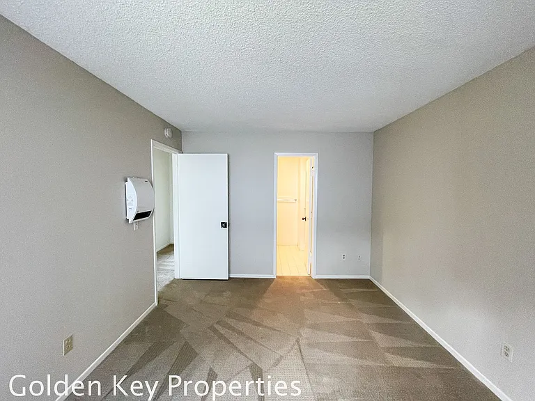 2399 Jefferson St #23 — Photo 10