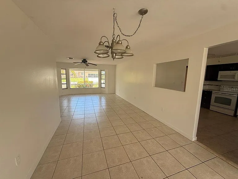 239 Annapolis Ln — Photo 8