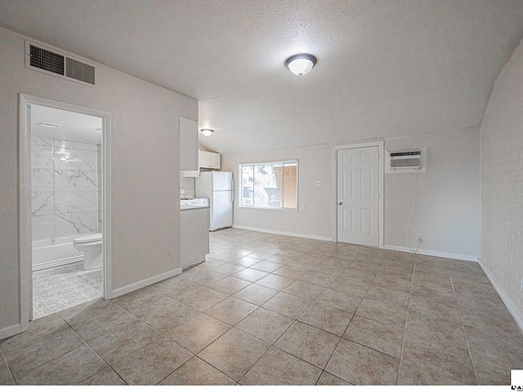 3rd image of 864 E Chandler Blvd APT 15