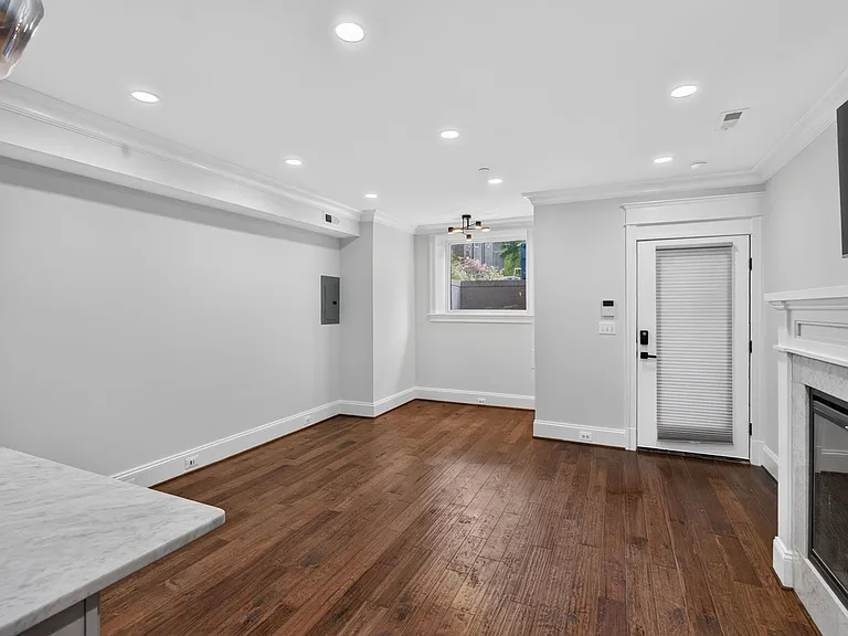 1717 Euclid St NW #1 — Photo 8