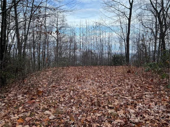 841 Pioneer Dr #842, Old Fort, NC 28762