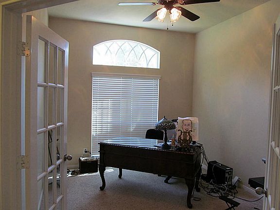 Study or 4th bedroom