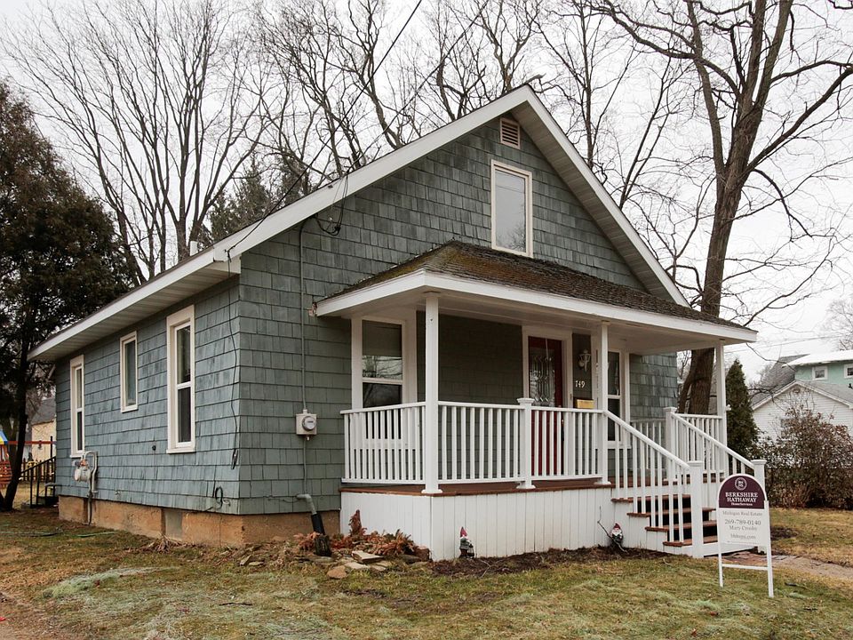 749 e green street-101