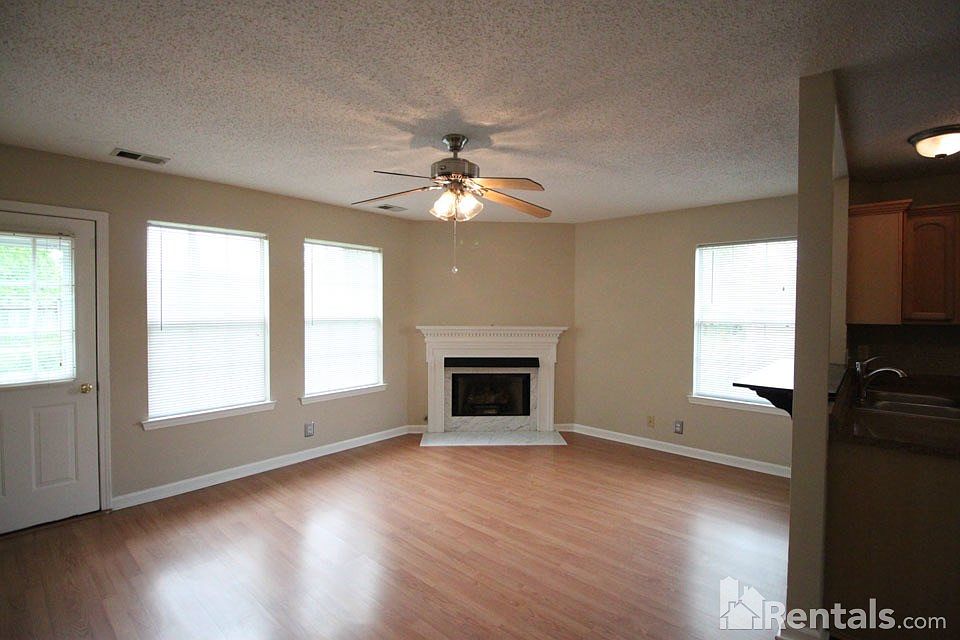 1st image of 2275 Jo Ann Dr