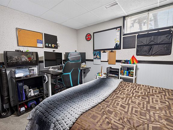 3rd image of 5219 55th Ave