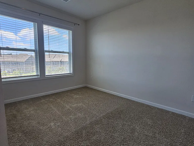 422 Yellow Fox Rd — Photo 22