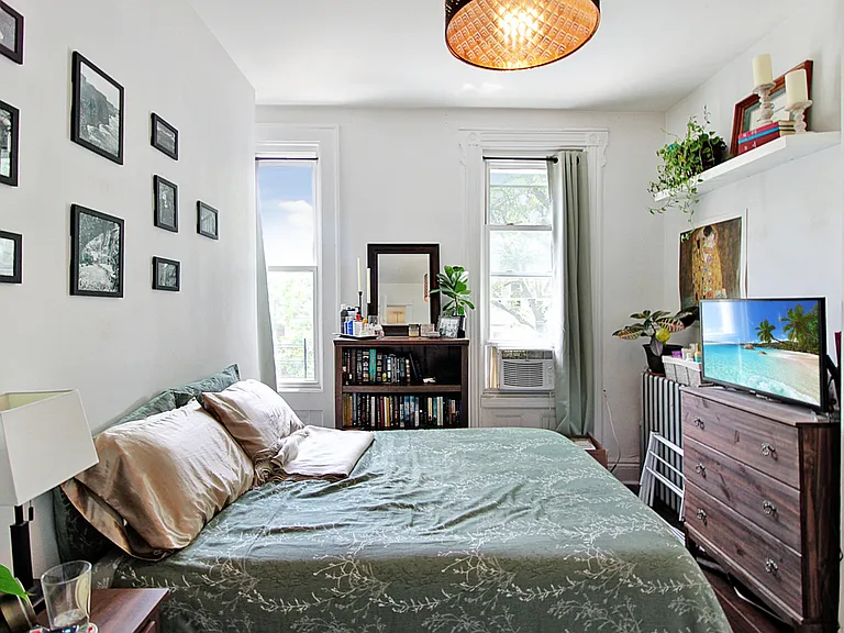 211 Weirfield St #3 — Photo 6