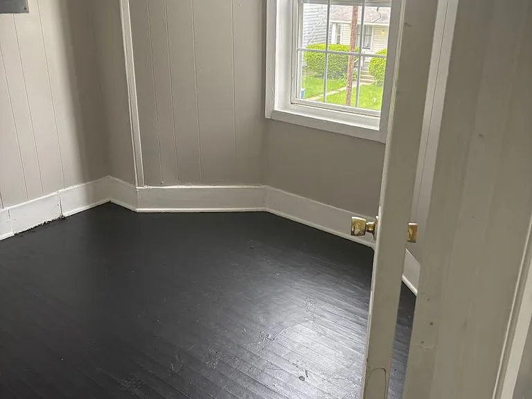 1421 Long Ave — Photo 63