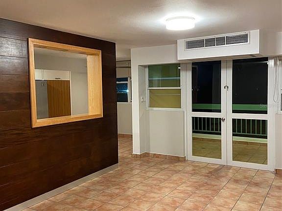 4th image of 26 Carr #833