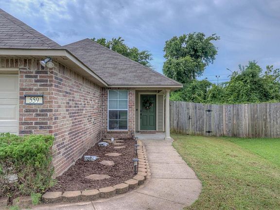 2nd image of 559 Whitefield Ln