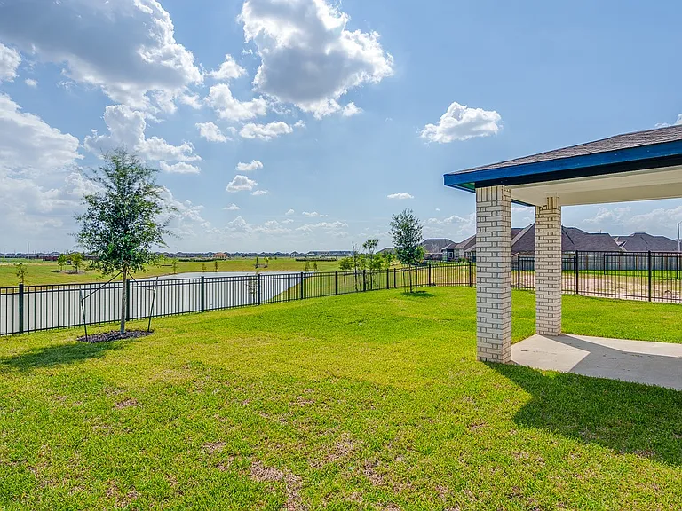 27327 Blue Pool Dr — Photo 16