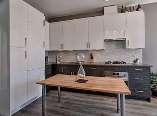 515 4th Ave NE #416, Calgary, AB T2E0J9