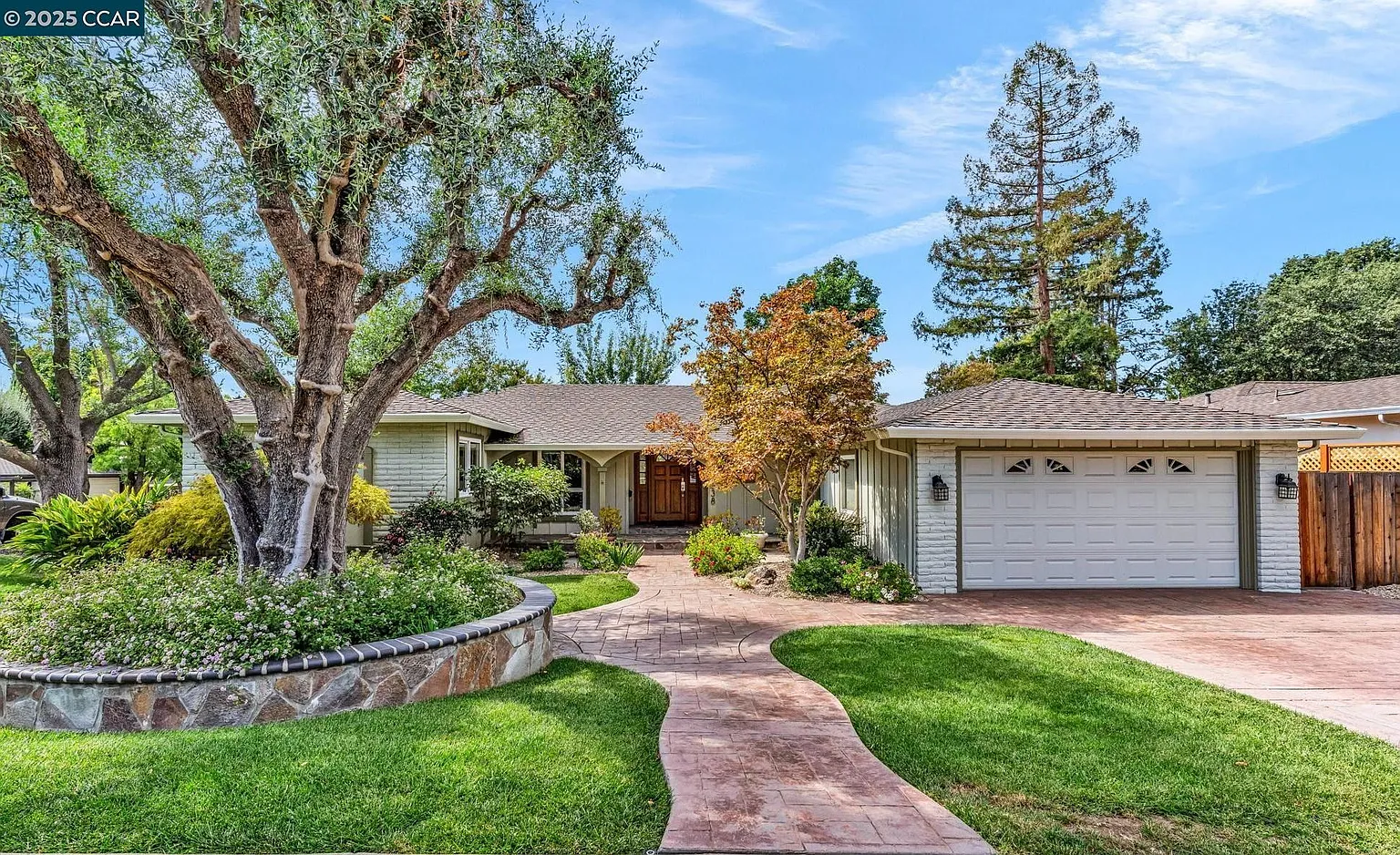 3638 Perada Dr photo 1