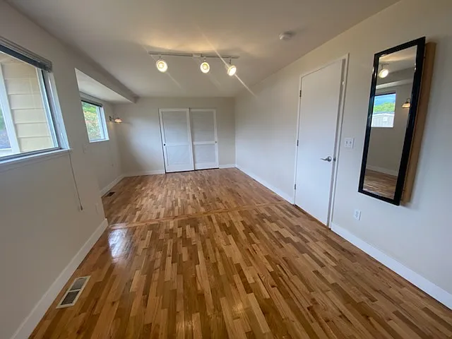 1050 Tacoma Ave NE — Photo 51