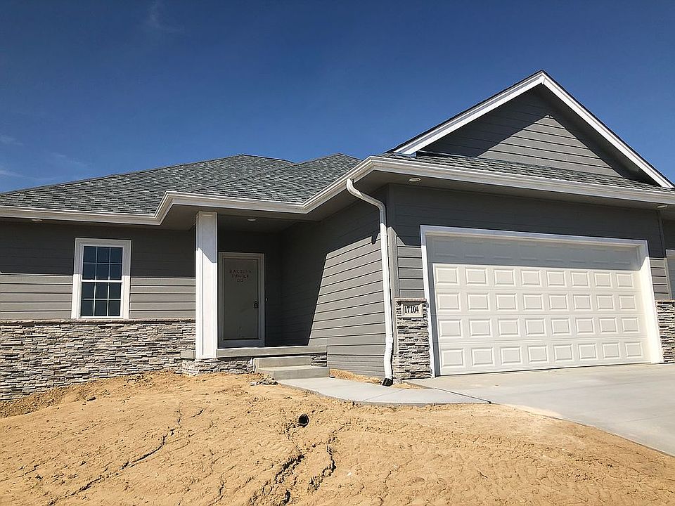 1st image of 17104 Jessica Ln