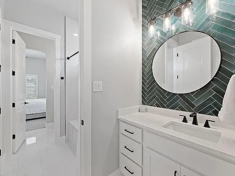 1102 Woodpark Ln — Photo 33