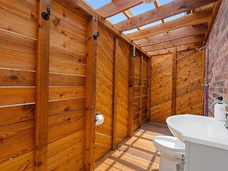 542 Centerbrook Pl — Photo 40