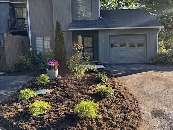 2nd image of 198 Meadow Ridge Road #9