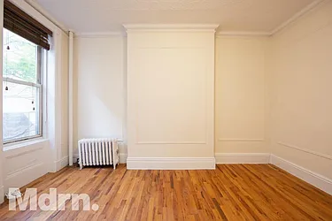 Rented by Mdrn Residential