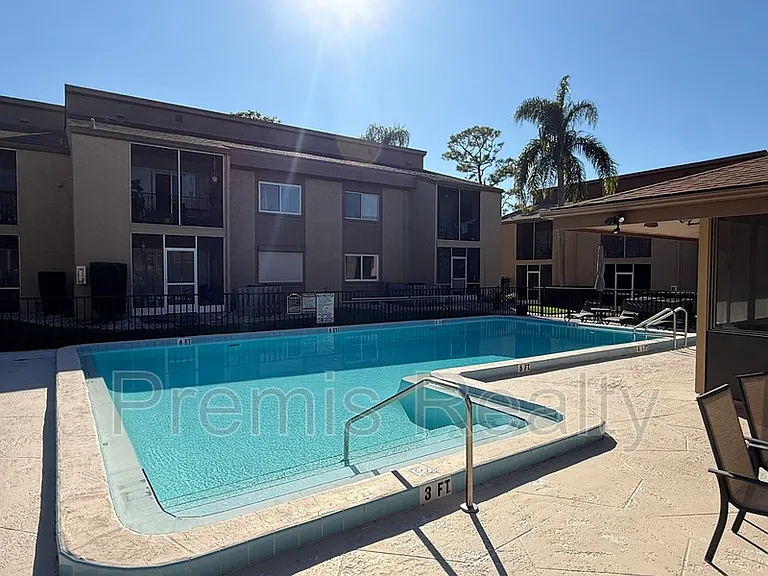 1575 Greenlea Dr #9 — Photo 27