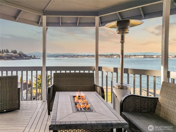 2685 E Lidstrom Hill Road, Port Orchard, WA 98366
