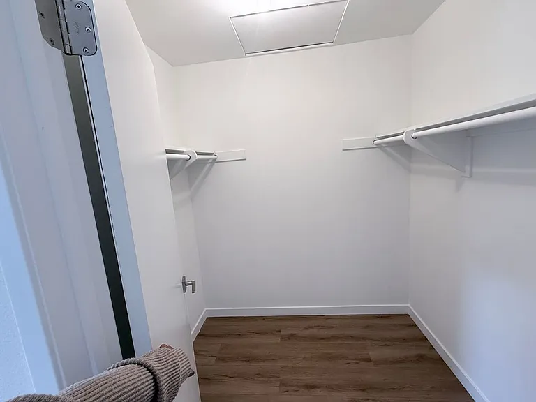 14700 Berendo Ave #2 — Photo 14