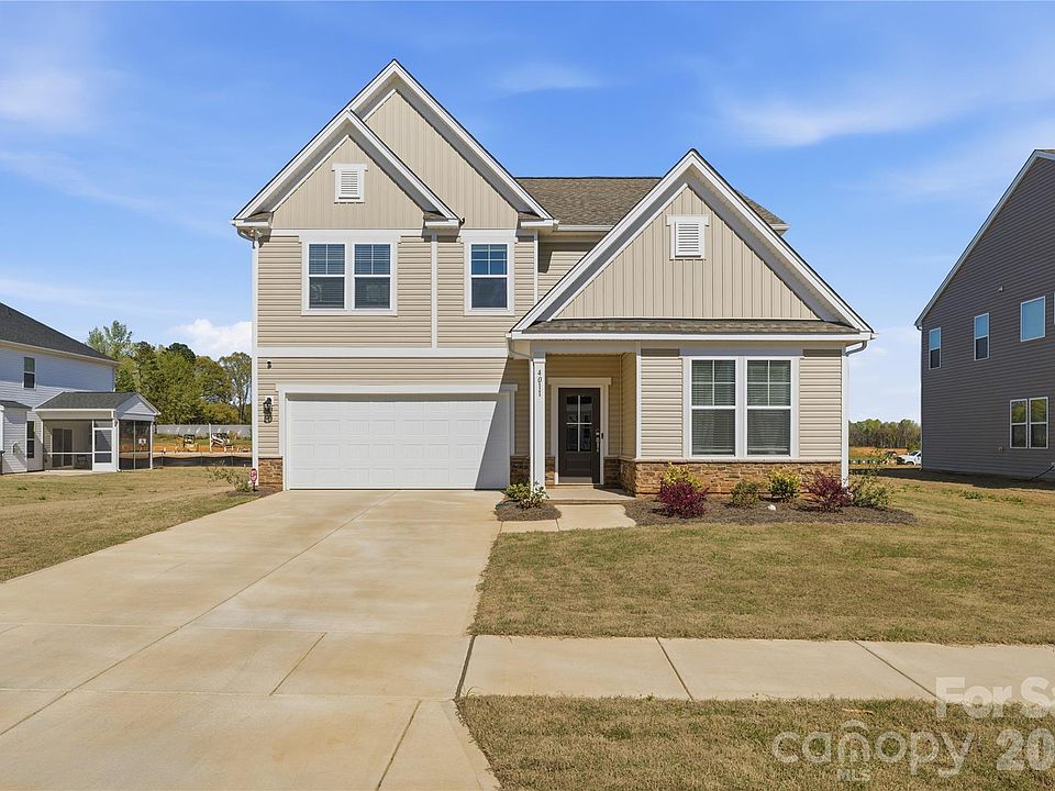 1st image of 4011 Vista Pine Dr