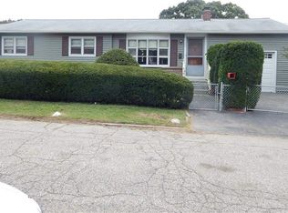 80 Providence Ave, Riverside, RI 02915