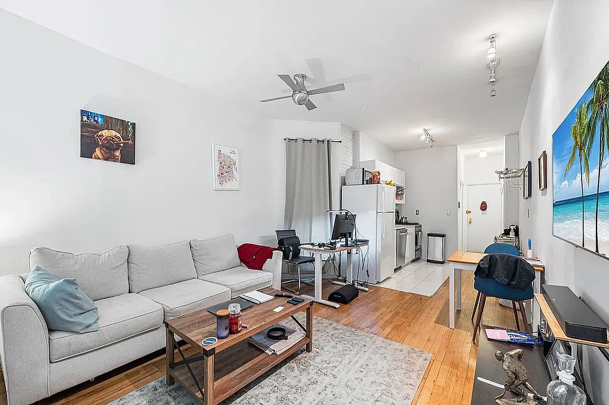 313 E 89th St APT 2C photo 1